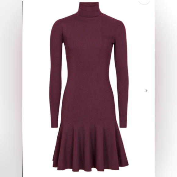 Dress - Picture 1 of 4